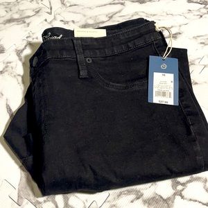 NEW WITH TAGS NEVER WORN